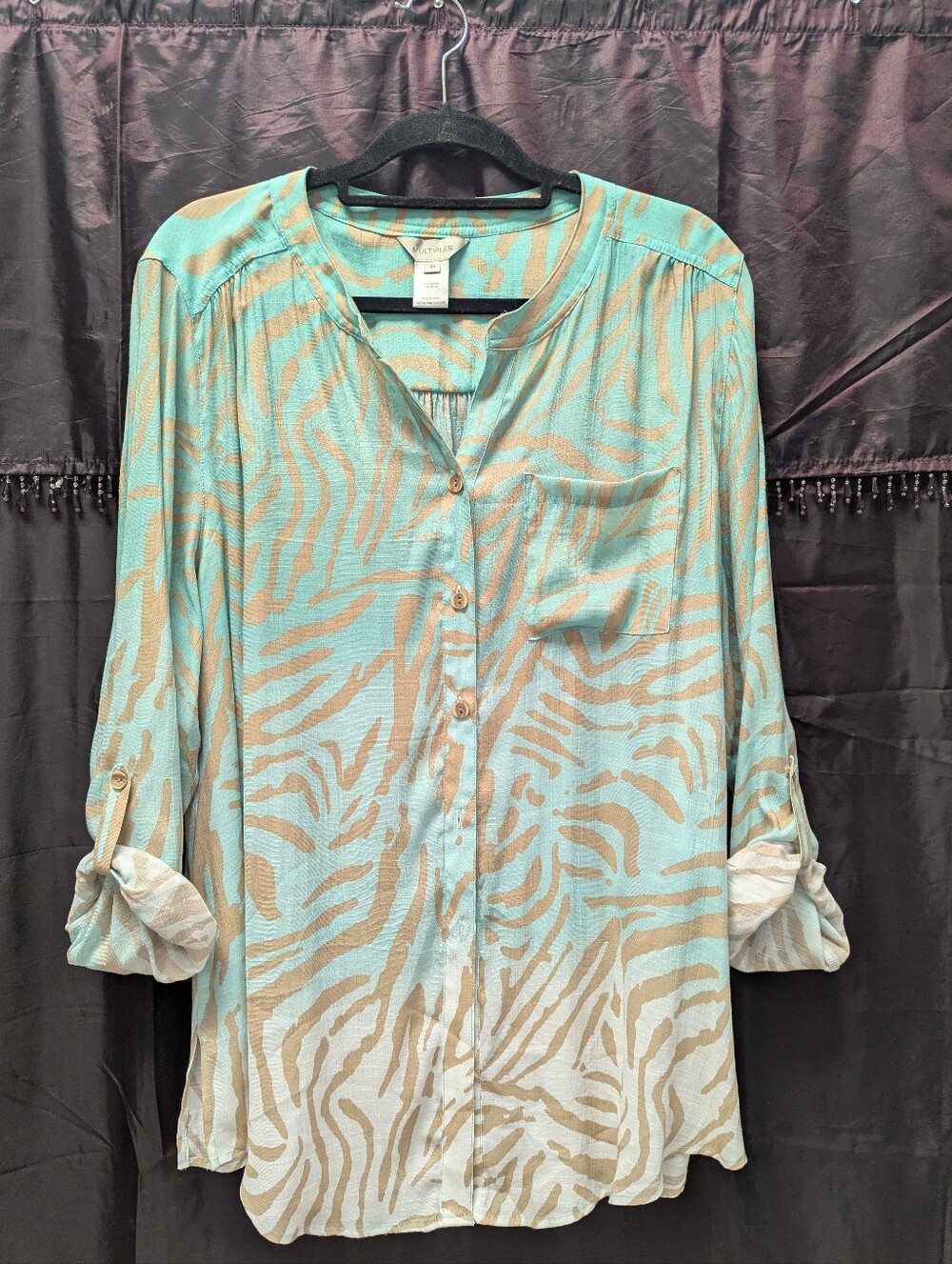 Light Green & Tan Zebra Print Button-Up Blouse